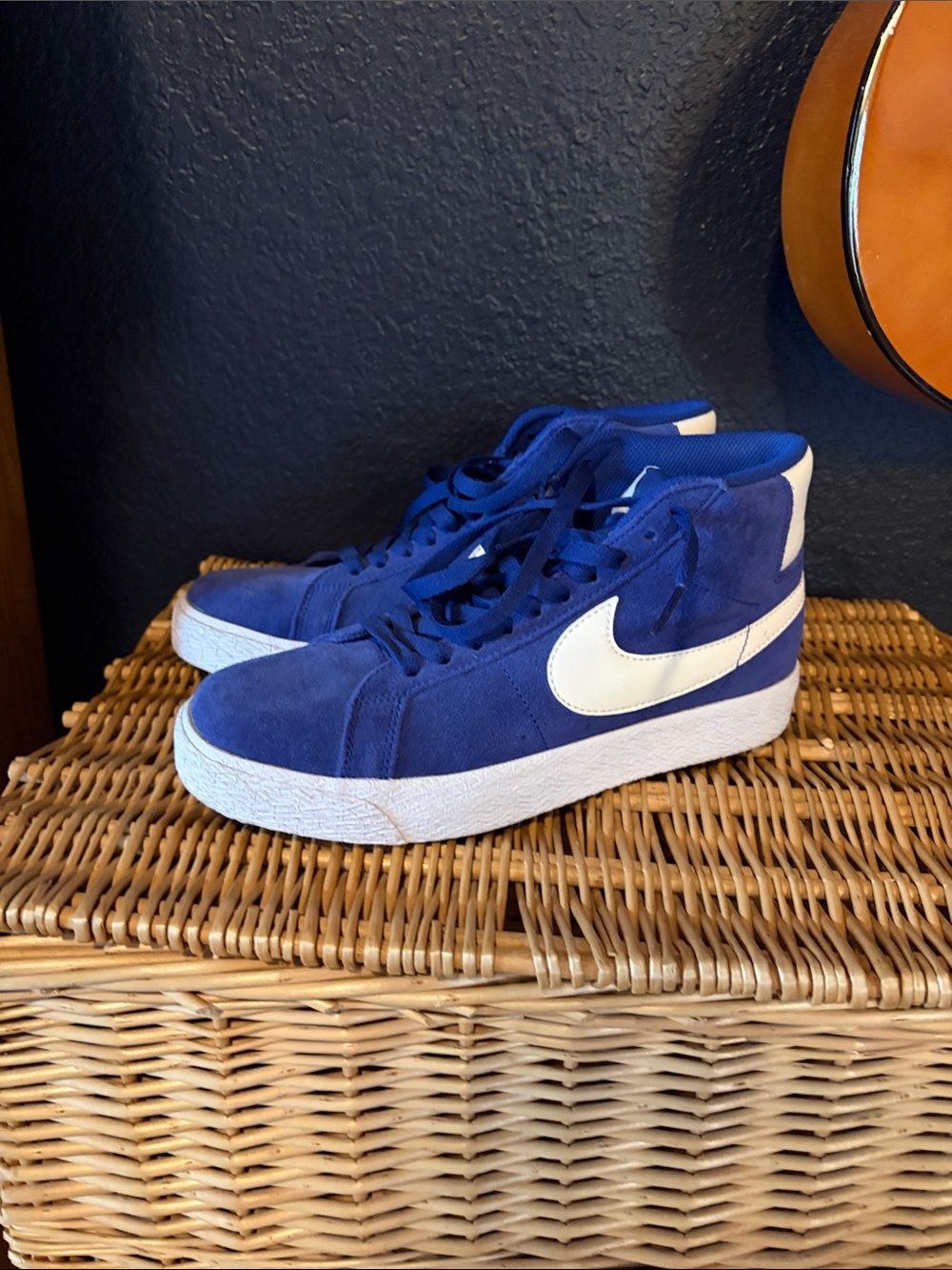 Nike SB Zoom Blazer Mid Royal Blue Suede High-Top Sneakers with White Swoosh
